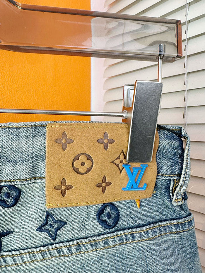 最高級ルイヴィトンスーパーコピー Louis Vuitton 2026年夏新作 メンズカジュアルデニムショーツ clothes202600563 ルイ・ヴィトン メンズ デニムショーツ - 画像 (6)
