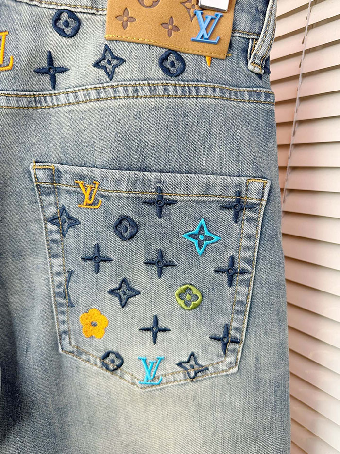 最高級ルイヴィトンスーパーコピー Louis Vuitton 2026年夏新作 メンズカジュアルデニムショーツ clothes202600563 ルイ・ヴィトン メンズ デニムショーツ - 画像 (4)