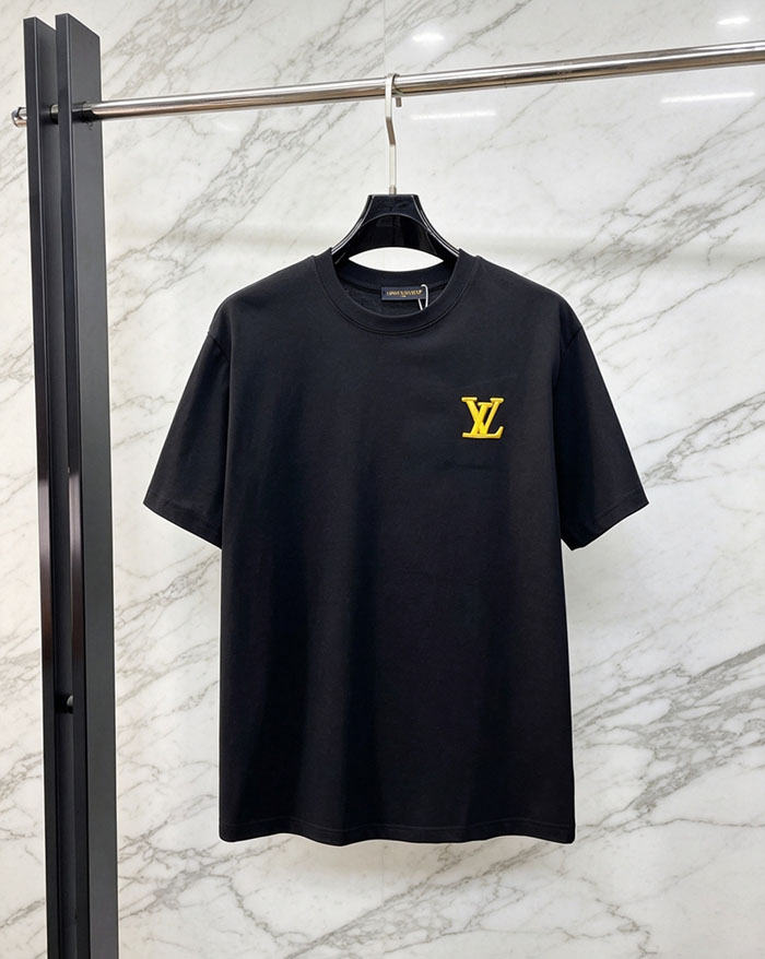 ルイヴィトン メンズ黒Tシャツ 新作