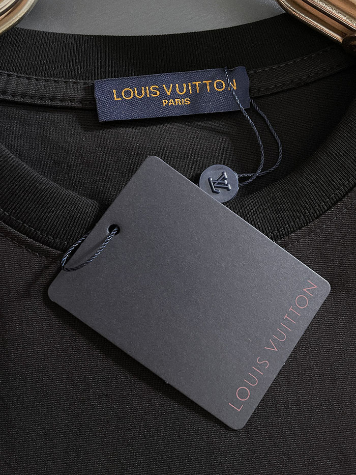 最高級ルイヴィトンスーパーコピー Louis Vuitton 2026年春夏新作 マーセライズドコットン半袖Tシャツ clothes202600645 ルイヴィトン 黒Tシャツ 新作 - 画像 (11)