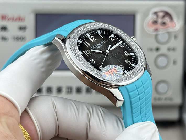 最高級パテックフィリップスーパーコピー PATEK PHILIPPE アクアノート 20th 5168G 腕時計 2633648 パテック フィリップ アクア ノート 公式 - 画像 (5)