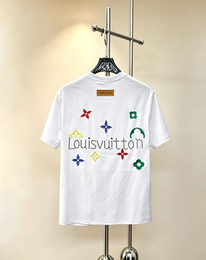 最高級ルイヴィトンスーパーコピー Louis Vuitton 2026年春夏新作:ピュアコットン クルーネック 半袖Tシャツ clothes202600649 ルイヴィトン メンズ 純綿 Tシャツ 黒 - 画像 (3)