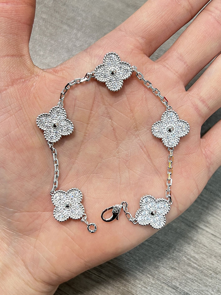 最高級ヴァンクリーフスーパーコピー VAN CLEEF&ARPELS ヴィンテージ アルハンブラ ブレスレット 5p VCARA41400 ヴァンクリーフアーペル コピー - 画像 (4)