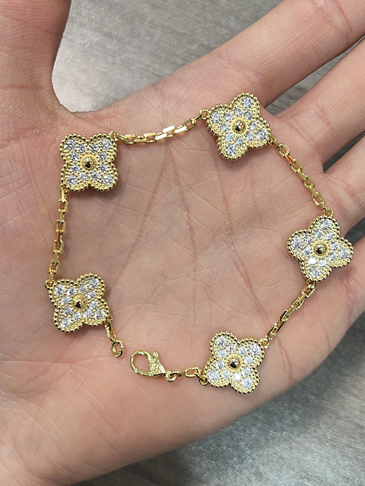 最高級ヴァンクリーフスーパーコピー VAN CLEEF&ARPELS ヴィンテージ アルハンブラ ブレスレット 5p VCARA41400 ヴァンクリーフアーペル コピー - 画像 (2)