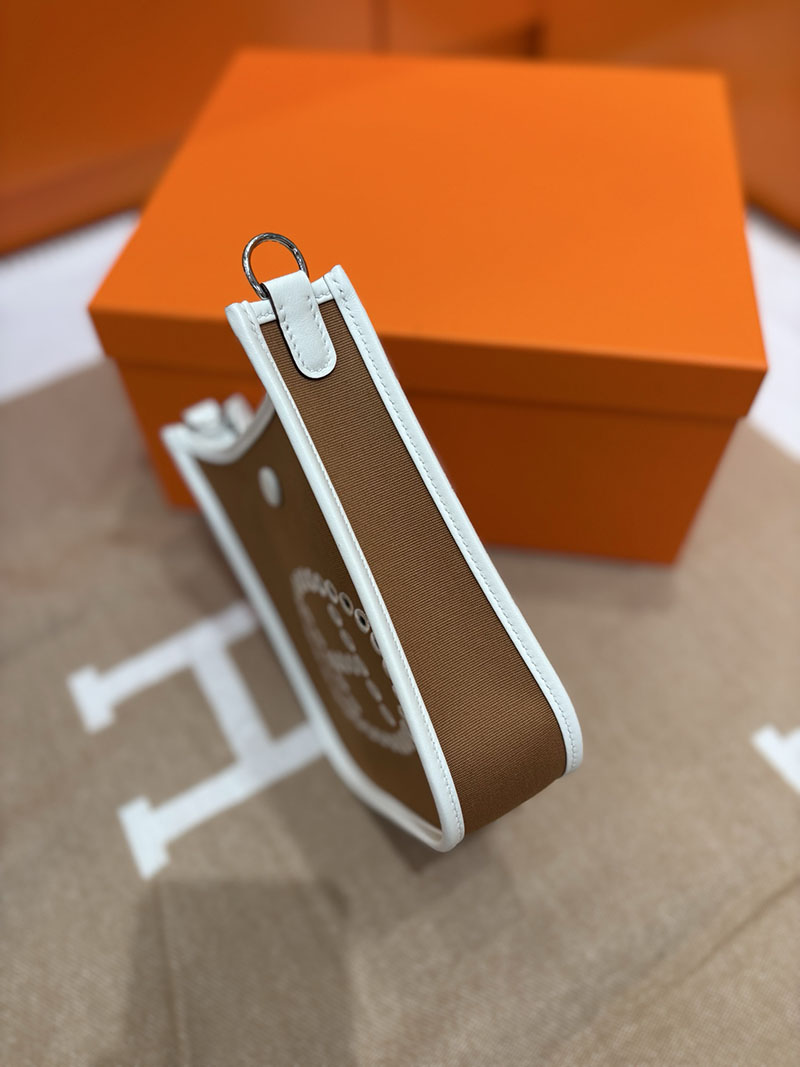 エルメス エヴリン ミニ HERMES エヴリン TPM ホワイト×ブラウン トワルアッシュ/トゴ シルバー金具 2633953 エルメス エヴリン ミニ - 画像 (7)