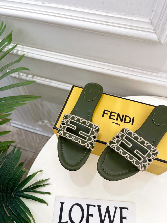 FENDI(フェンディ)| 2026春夏新作コレクションフェンディサンダルコピー - 画像 (6)