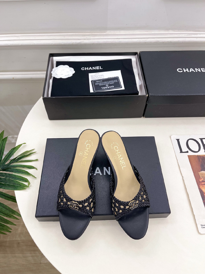 CHANEL シャネル サンダル コピー 2026SS 新作 ダブルC ウェーブ レザー 黒