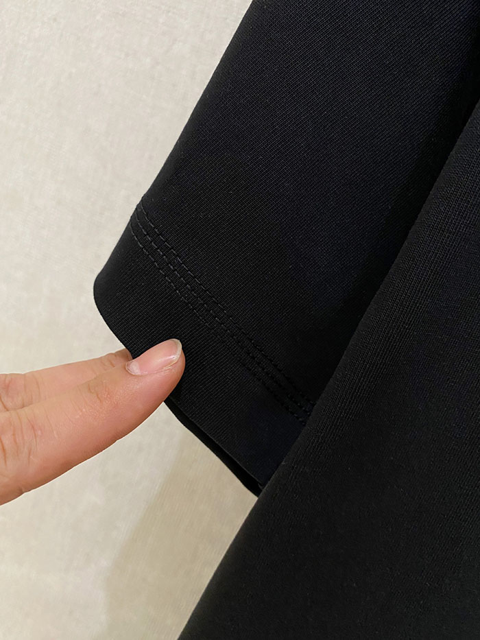 ルイヴィトン服コピー 人気店 Louis Vuitton 2026 SS プレ・スプリング 新作 刺繍入りコットンクルーネックTシャツ JP4649(1157)ルイヴィトン Tシャツ 白 - 画像 (5)