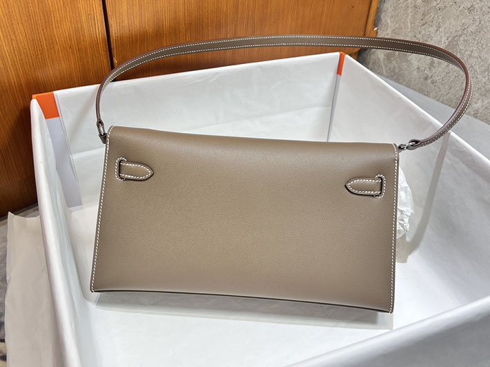 エルメスコピー通販 HERMES ケリーエラン エトゥープ マダム シルバー金具 ケリーエラン H085208CK18 ケリーエラン 新作 - 画像 (9)