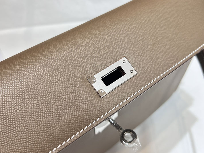 エルメスコピー通販 HERMES ケリーエラン エトゥープ マダム シルバー金具 ケリーエラン H085208CK18 ケリーエラン 新作 - 画像 (3)