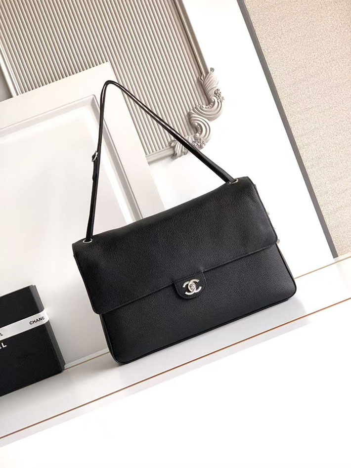 シャネル 新作バッグ 2026 CHANEL マキシ ハンドバッグ 2026新作 ブラック AS6233-B24008-94305 シャネルバッグ 人気ランキング - 画像 (10)