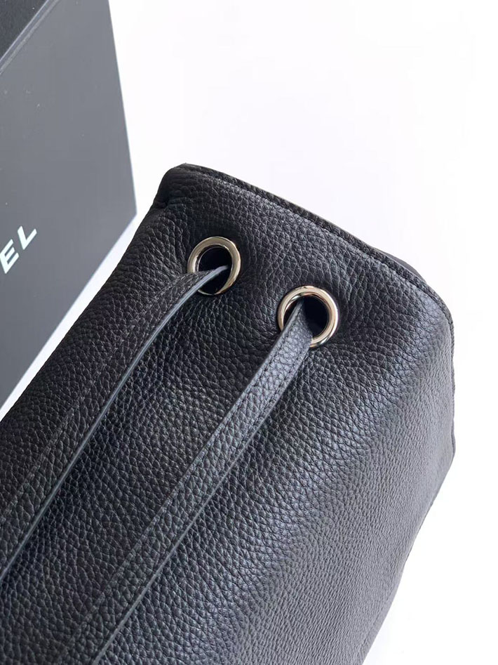 シャネル 新作バッグ 2026 CHANEL マキシ ハンドバッグ 2026新作 ブラック AS6233-B24008-94305 シャネルバッグ 人気ランキング - 画像 (5)