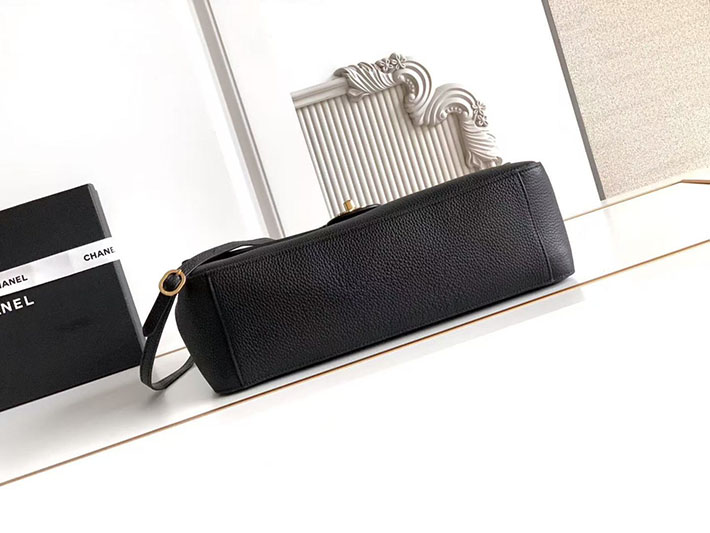 シャネル 新作バッグ 2026 CHANEL マキシ ハンドバッグ 2026新作 ブラック AS6231-B24008-94305 シャネル バッグ アウトレット - 画像 (7)