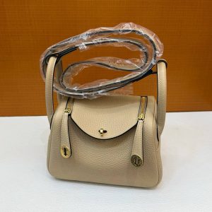 エルメス バッグ リンディ ミニ