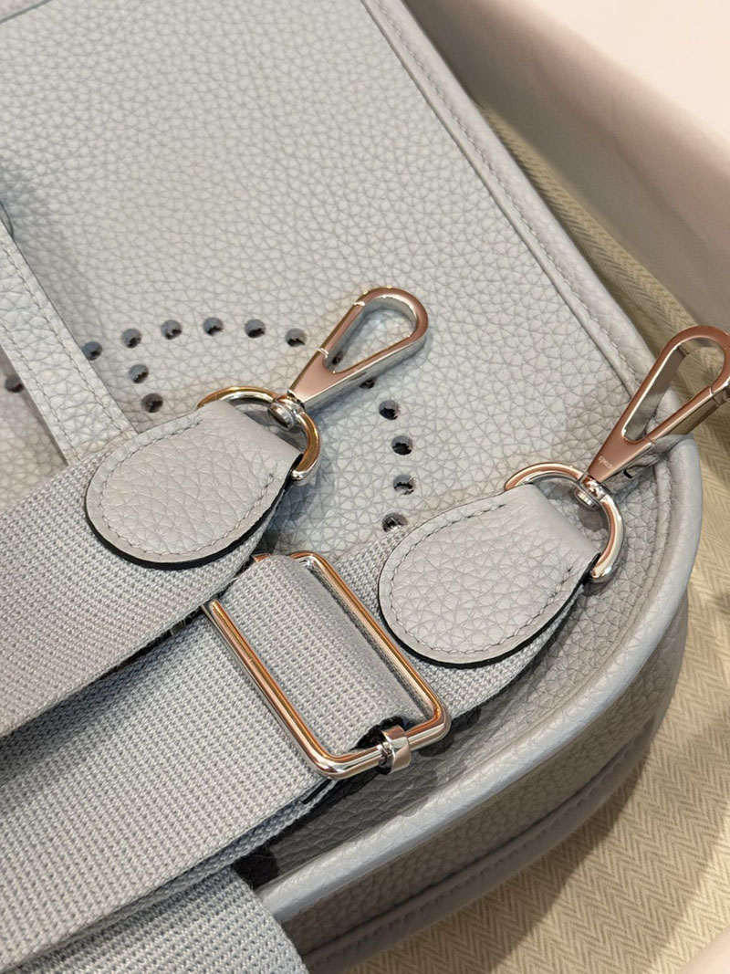 エルメスコピー通販 HERMES エヴリン3 23 ブルーペール トリヨンクレマンス シルバー金具 H087941CK08 エルメス ショルダーバッグ 公式 - 画像 (3)