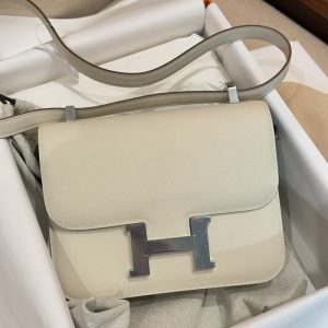 エルメス コンスタンス 定価
