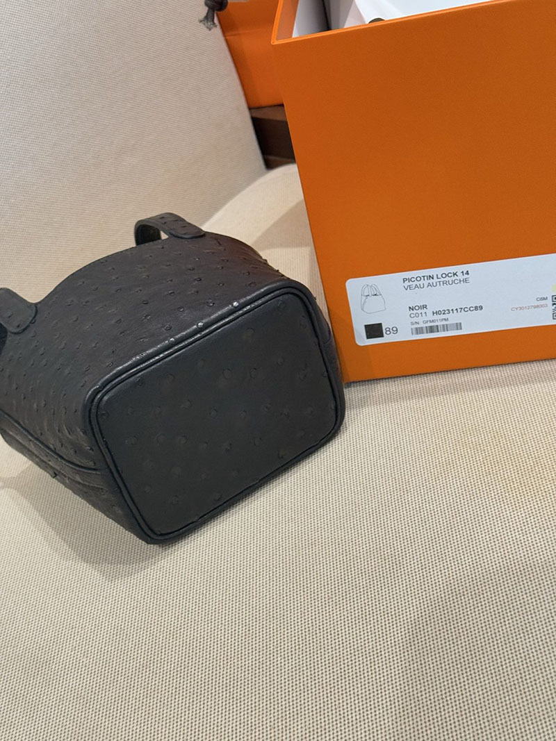 エルメスコピー通販 HERMES ピコタンロック 18 PM 黒 ブラック オーストリッチ ゴールド金具 H068593CC89 エルメス ピコタンpm 定価 - 画像 (3)