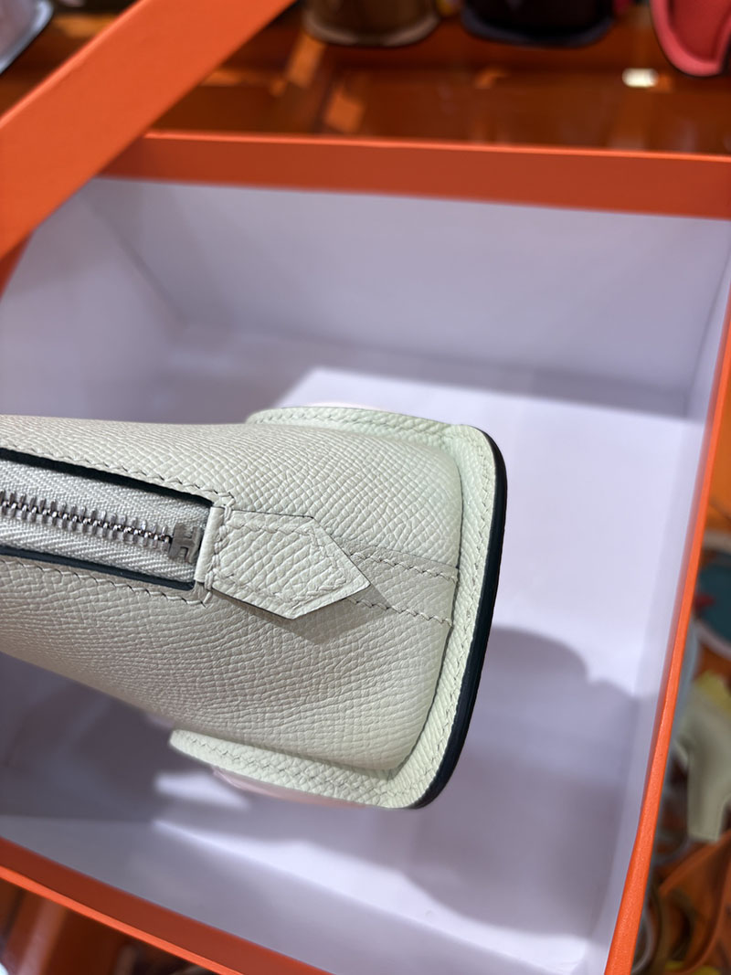 エルメスコピー通販 HERMES ボリードオンホイールズ ミニ クレ ヴォーエプソン シルバー金具 2634716 ボリード オン ホイールズ - 画像 (4)