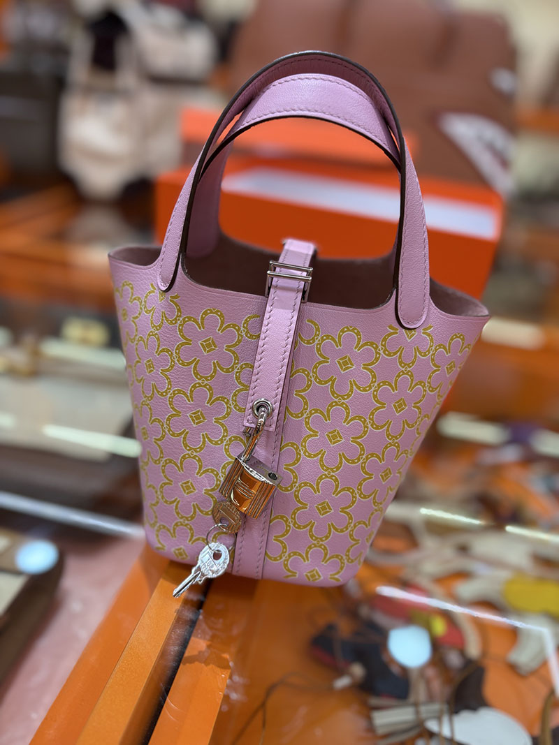 エルメス ピコタン 公式 HERMES ピコタンロックミクロ モーヴシルベストル/キュイーブル/ホワイト スイフト シルバー金具 2634726 エルメス ピコタン ミクロ - 画像 (6)
