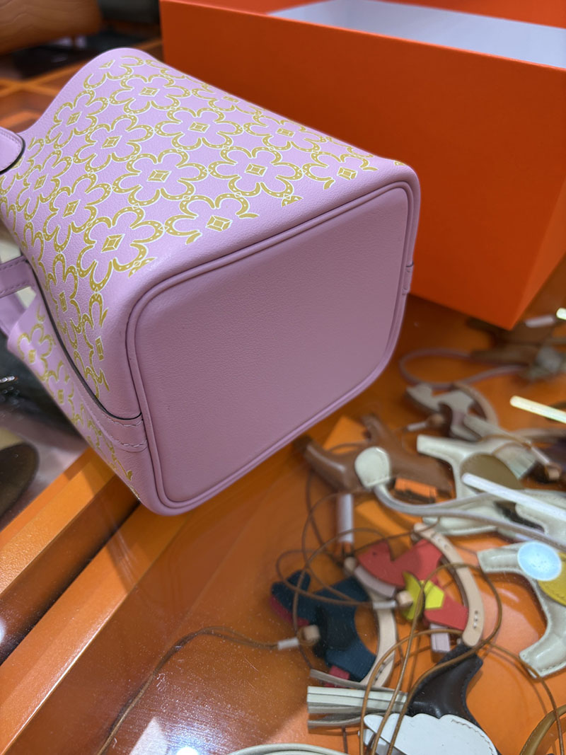 エルメス ピコタン 公式 HERMES ピコタンロックミクロ モーヴシルベストル/キュイーブル/ホワイト スイフト シルバー金具 2634726 エルメス ピコタン ミクロ - 画像 (3)