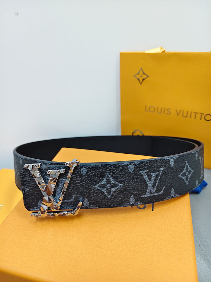 最高級ルイヴィトンスーパーコピー Louis Vuitton ベルト・LV イニシャル 40MM リバーシブル 2634819 ルイヴィトン ベルト アウトレット - 画像 (4)