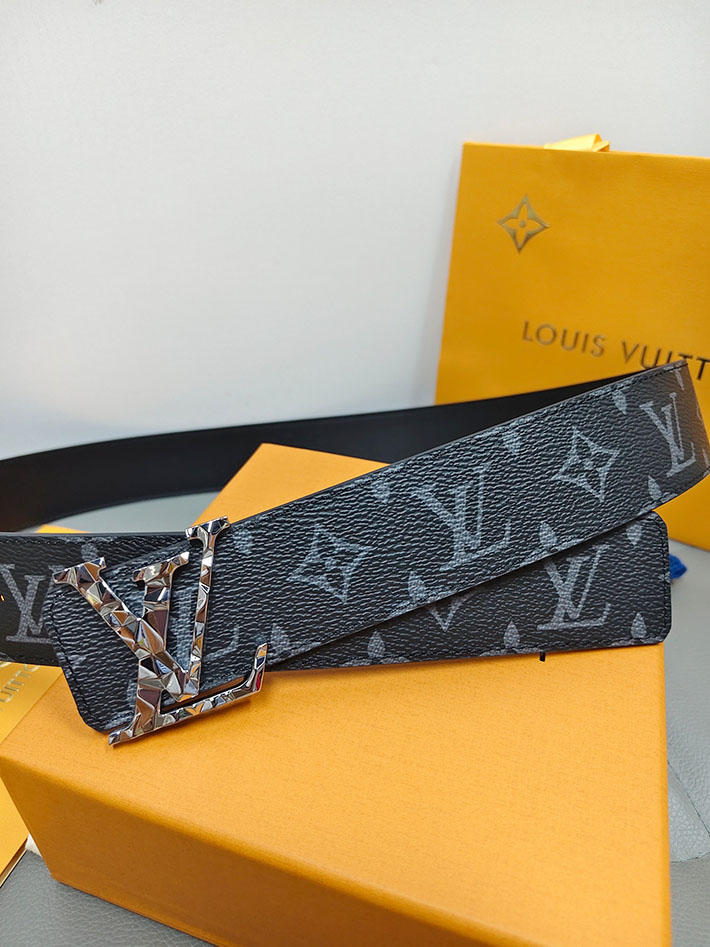 最高級ルイヴィトンスーパーコピー Louis Vuitton ベルト・LV イニシャル 40MM リバーシブル 2634819 ルイヴィトン ベルト アウトレット - 画像 (3)