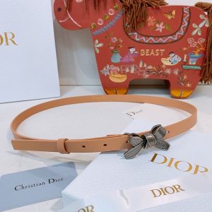ディオール ベルト 値段