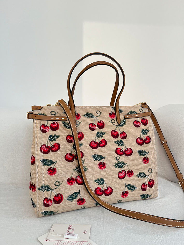 最高級ヴァレンティノスーパーコピー VALENTINO Garavani ANTIBES チェリーフィックトートバッグ 2634906 ヴァレンティノ トートバッグ - 画像 (9)