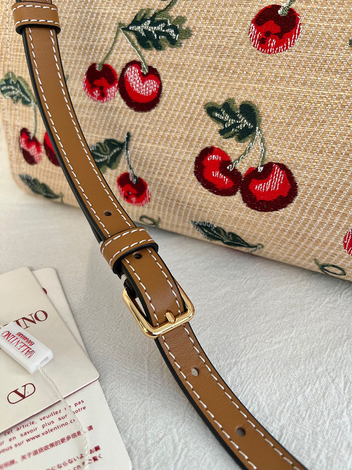最高級ヴァレンティノスーパーコピー VALENTINO Garavani ANTIBES チェリーフィックトートバッグ 2634906 ヴァレンティノ トートバッグ - 画像 (7)