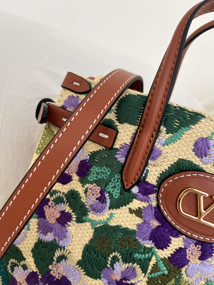 最高級ヴァレンティノスーパーコピー VALENTINO ガラヴァーニ アンティーブ エンブロイダリー デニム トート 2634910 ヴァレンティノ トートバッグ ミニ - 画像 (5)
