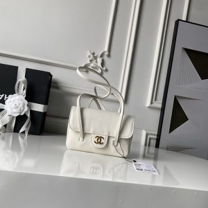 シャネル ショルダーバッグ