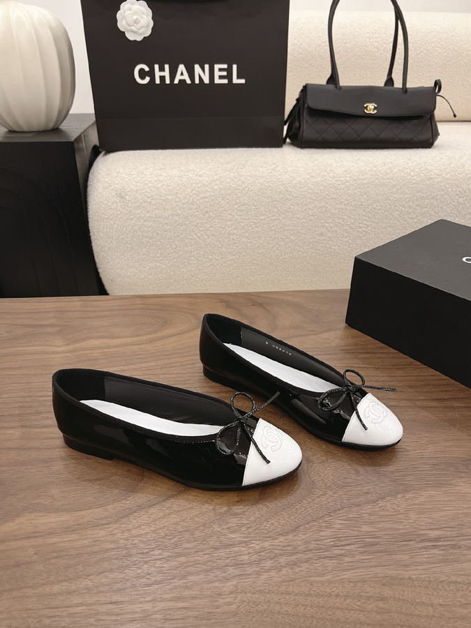 最高級シャネルスーパーコピー CHANEL 【シャネル】バレエ フラット シューズ ラウンドトゥ リボン CC ロゴ ブラック & ホワイト ツートン シャネル バレリーナ ラウンドトゥ - 画像 (6)