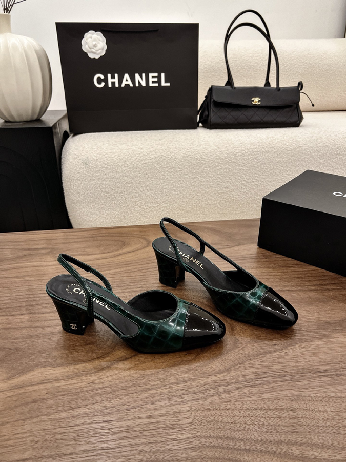 最高級シャネルスーパーコピー CHANEL【シャネル】グリーン ブラック グラデーション スリングバック ヒール エナメル 靴 シャネルバレリーナコピー - 画像 (9)