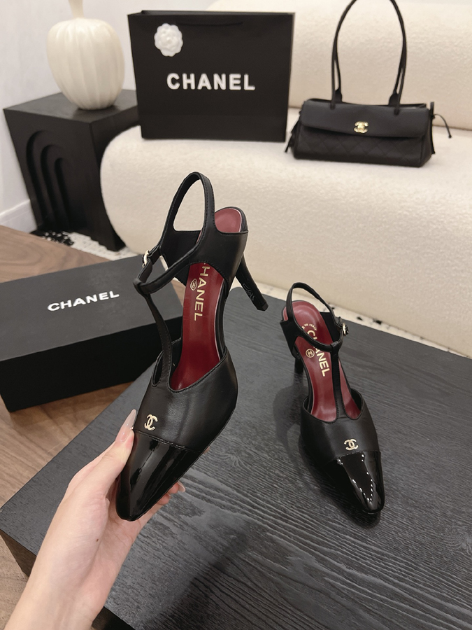 最高級シャネルスーパーコピー シャネル スリングバック サンダル パール バックル ブラック エナメル カメリア ロゴ レディース シャネルバイカラーパンプス - 画像 (4)